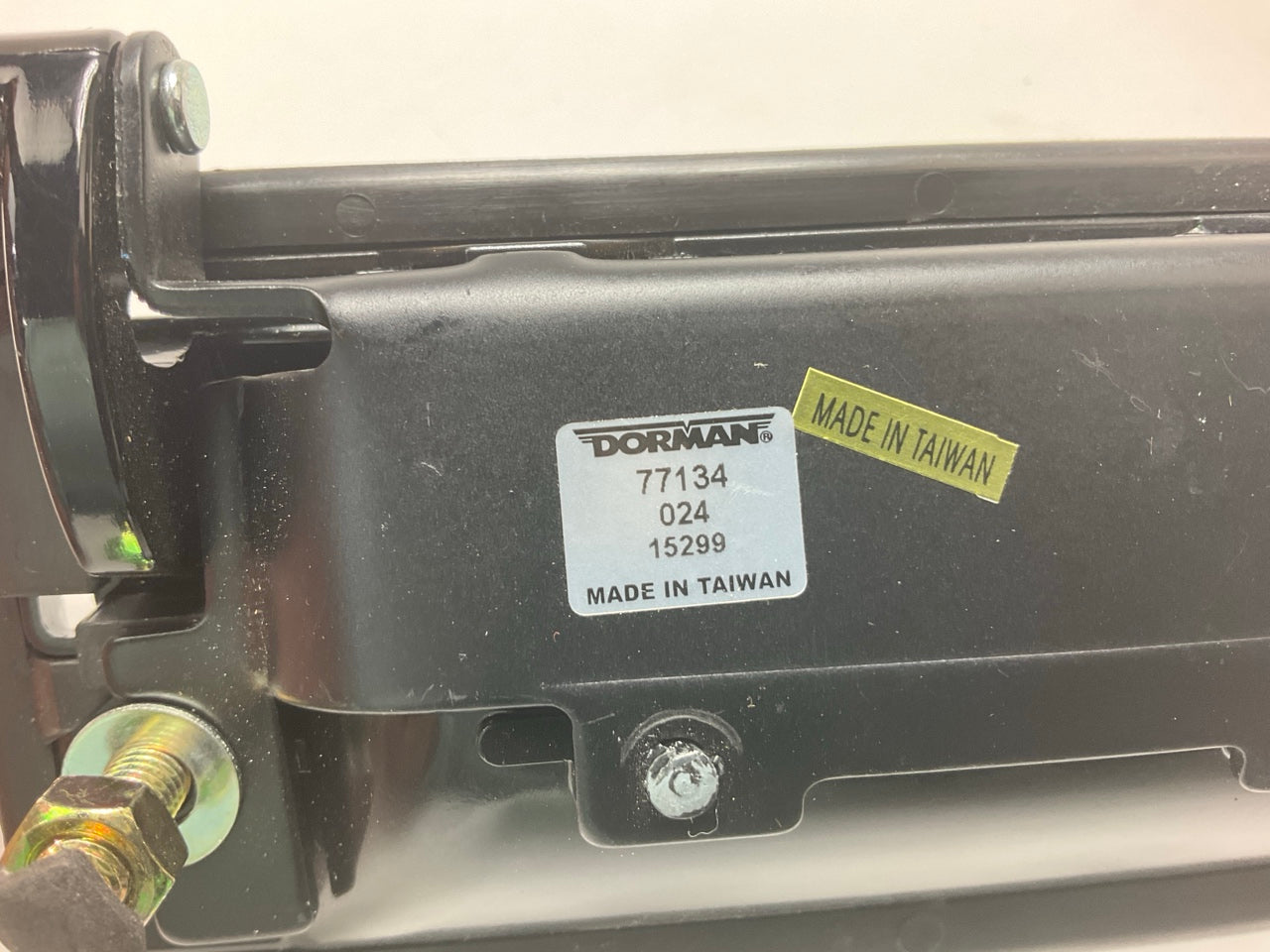 NEW UNBOXED Dorman 77134 Left Outside Exterior Door Handle