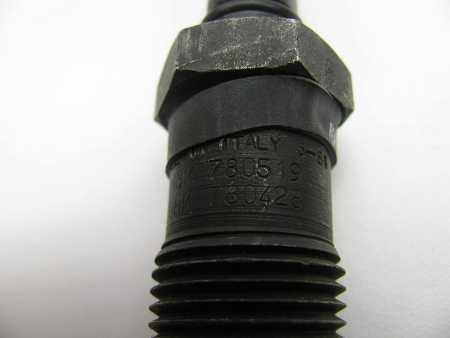 REMAN. OUT OF BOX 1987 International 444 DIESEL Fuel Injector # 780519