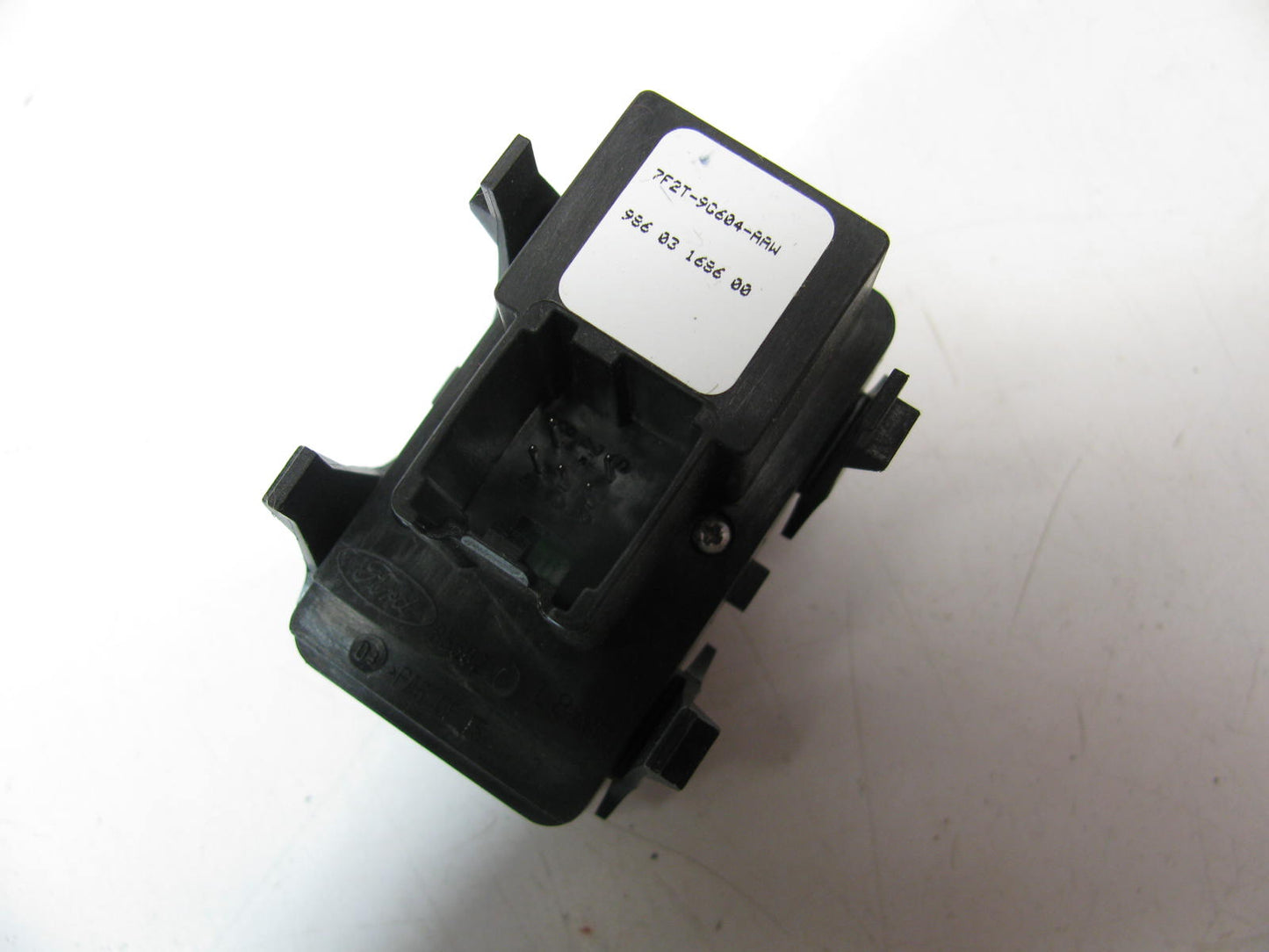 NEW - OUT OF BOX - OEM Ford 7F2T-9G604-AAW Pedal Height Adjustment Switch