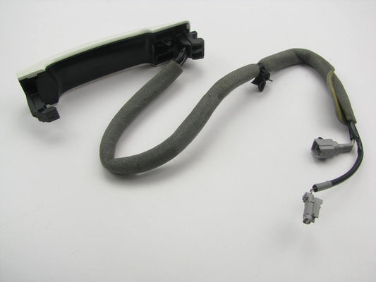 NEW OUT OF BOX Exterior Door Handle OEM For 13-15 Armada 806409GE7A PEARL WHITE
