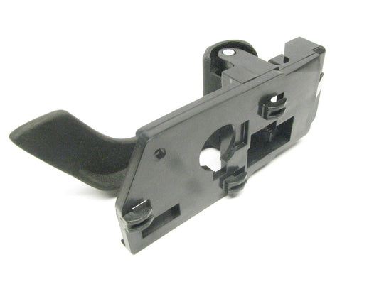 NEW - OUT OF BOX 82610-2C000 Left Interior Door Handle For 2003-2008 Tiburon