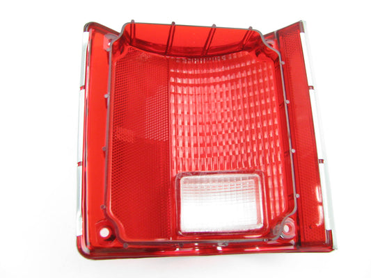 NEW - Out Of Box 85262-5 Rear Right Tail Light Lamp For 1973-1991 Chevrole GMC
