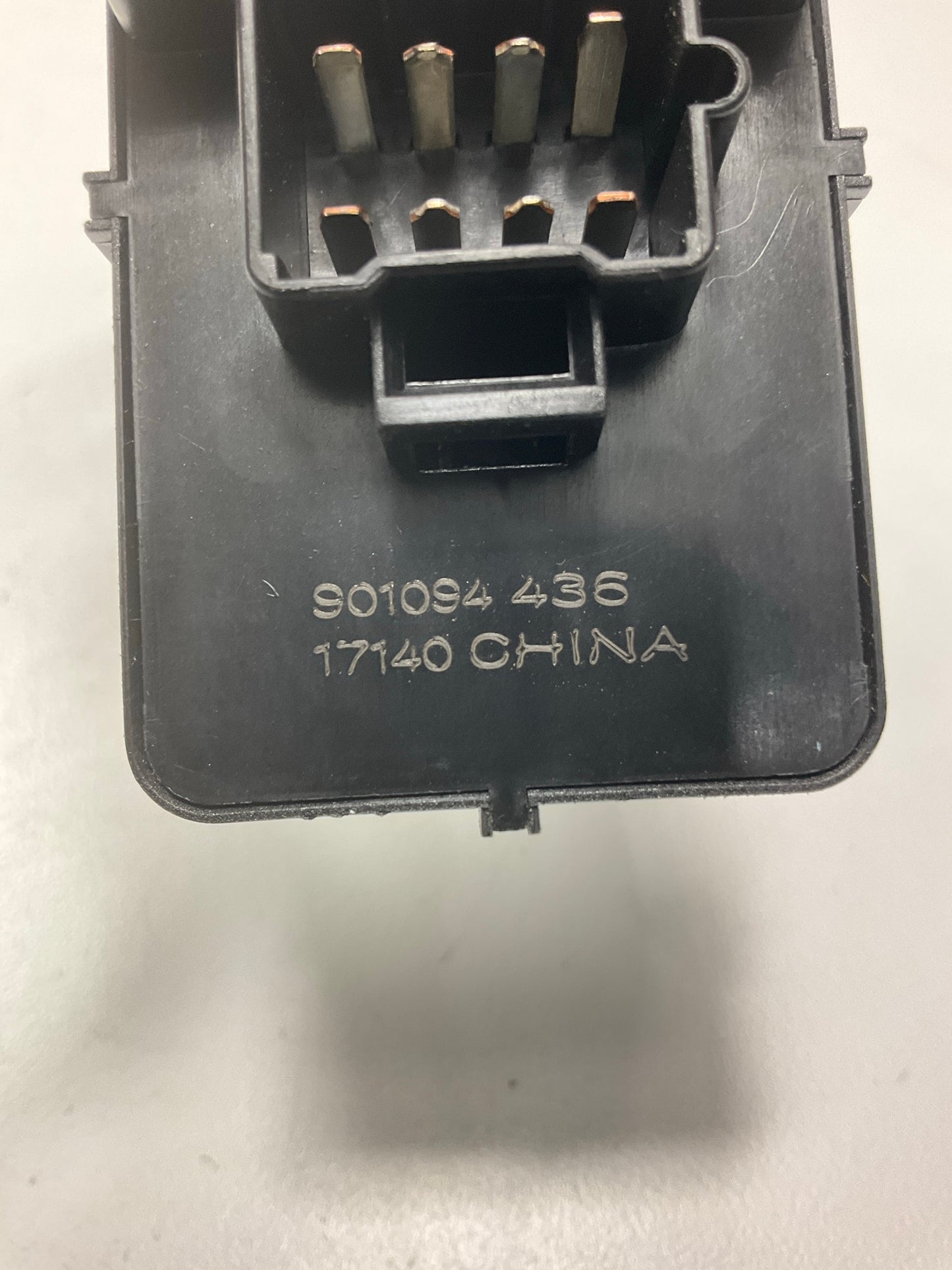 NEW UNBOXED DORMAN 901-094 Front Left Power Window Switch Gray 04-07 Rendezbous