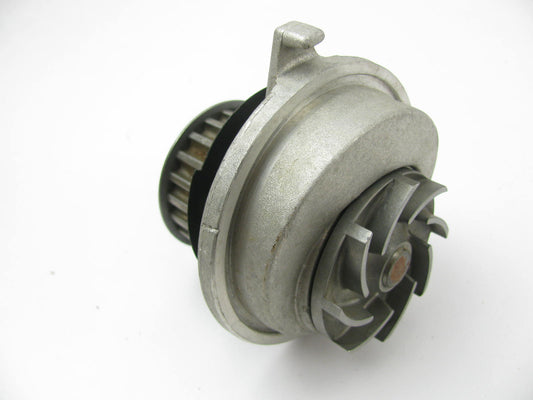 NEW - OUT OF BOX - OEM GM / Opel 90128241 Water Pump Astra Kadett