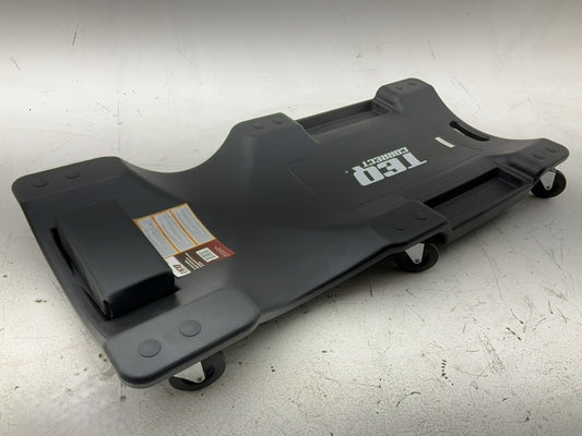 NEW UNBOXED TEQ 97002PV 40'' Plastic Creeper, Ergonomic Design & Comfort, 250 Lbs