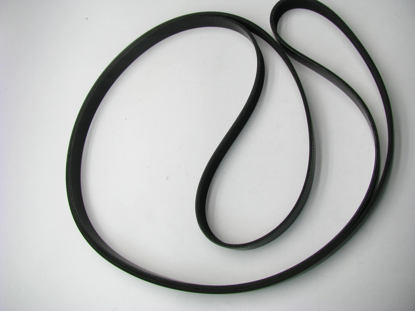 NEW OEM GM 97223130 Serpentine Belt 2001 Chevy 6.6L Duramax Turbo Diesel 130 Amp