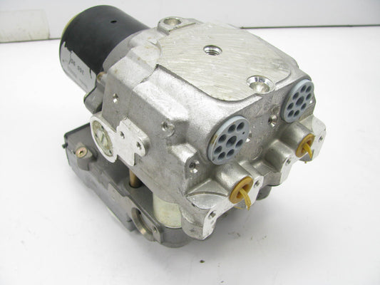 NEW - Out Of Box B553022 ABS Pump & Control Module 1995-1996 Contour Mystique