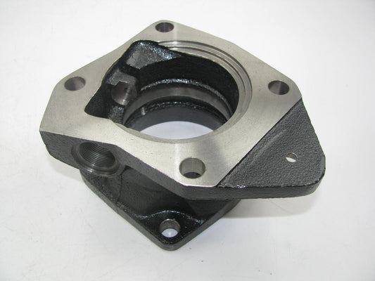 NEW - OUT OF BOX FORD C8TZ-7085-F Output Shaft Bearing Retainer - Warner T18 T19