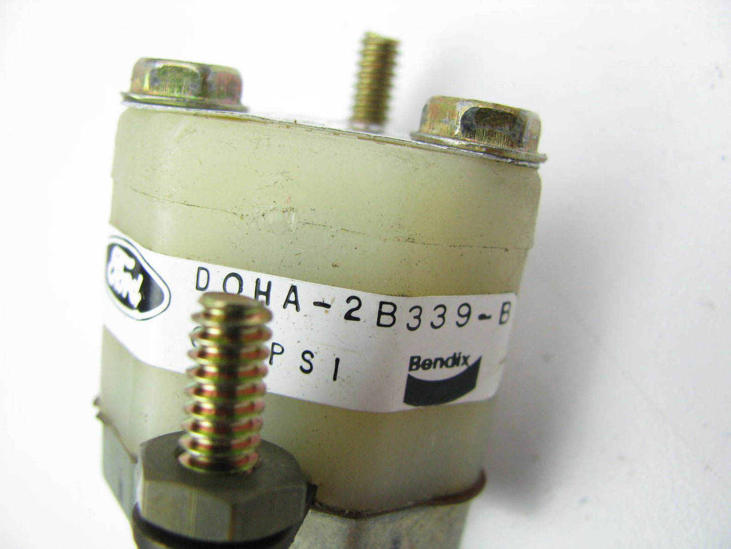 NEW - OUT OF BOX FORD D0HA-2B339-B Brake Low Pressure Warning Switch