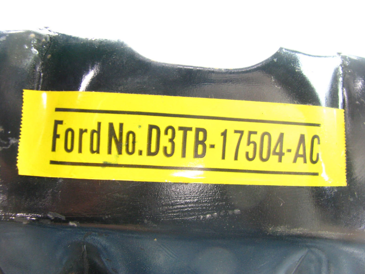 NEW - OUT OF BOX FORD D3TB-17504-AC Air Windshield Wiper Motor 1967-79 F600/880