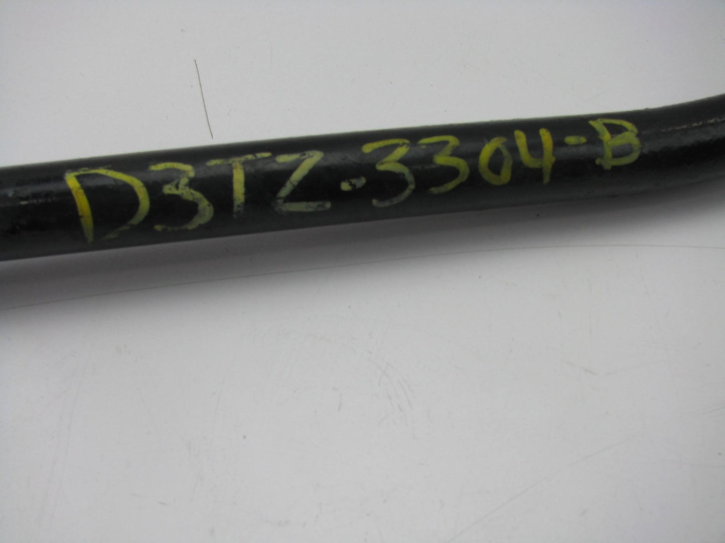 NEW - OUT OF BOX - OEM Ford Right Steering Tie Rod End / Drag Link D3TZ-3304-B