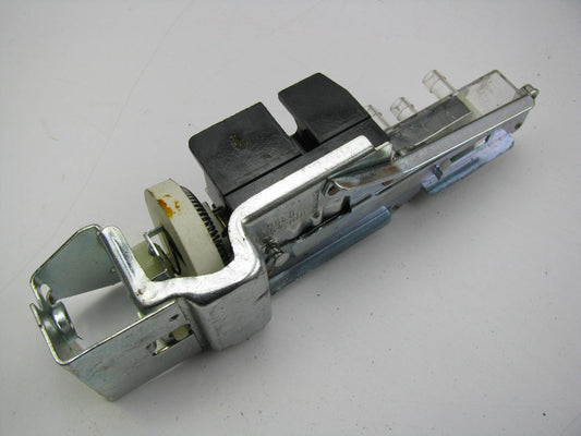 NEW - OUT OF BOX - OEM FORD D5LB-11654-A1A Headlamp Headlight Switch