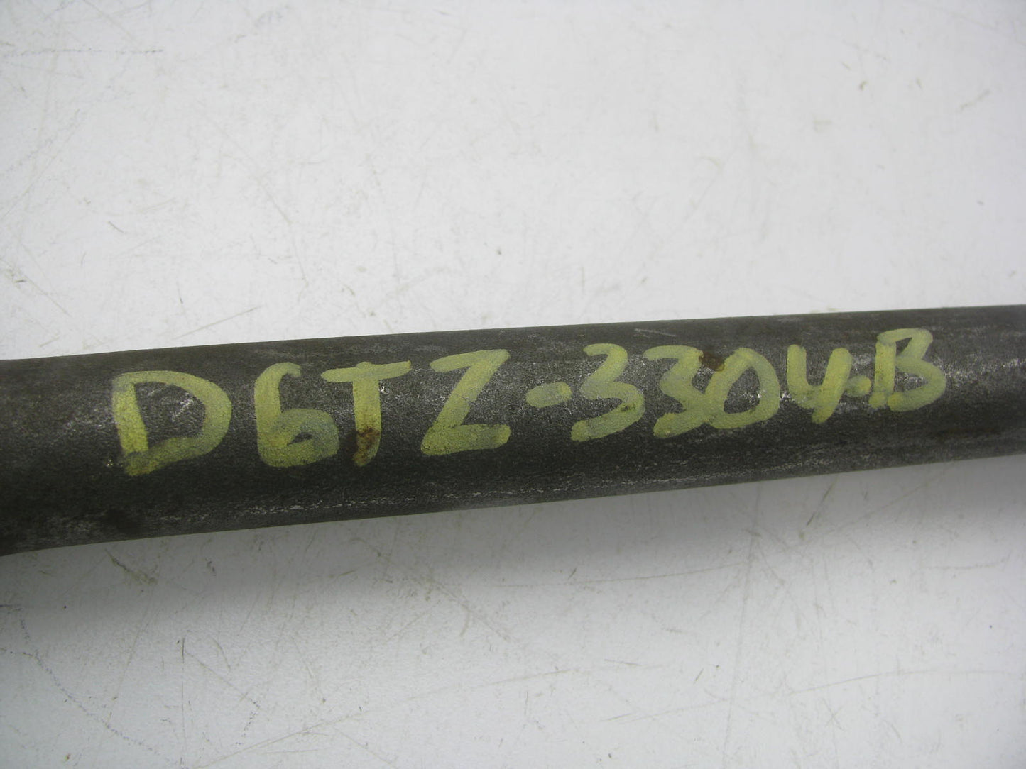NOS - OUT OF BOX - OEM FORD D6TZ-3304-B Steering Drag Link 1976-1977 Bronco