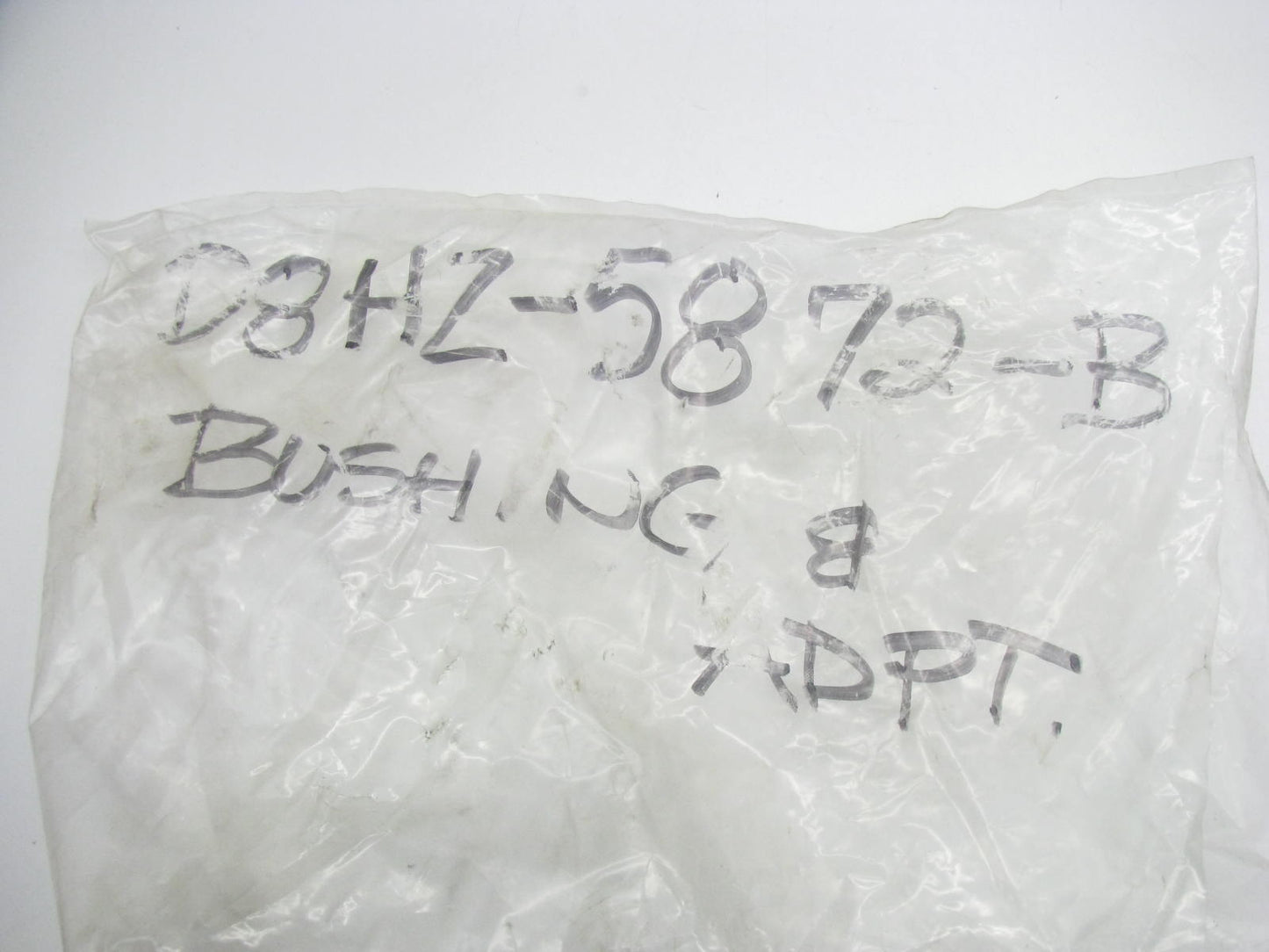 NEW - OUT OF BOX D8HZ-5872-B Rear Support Beam Center Bushing Kit 1978-90 CLT900
