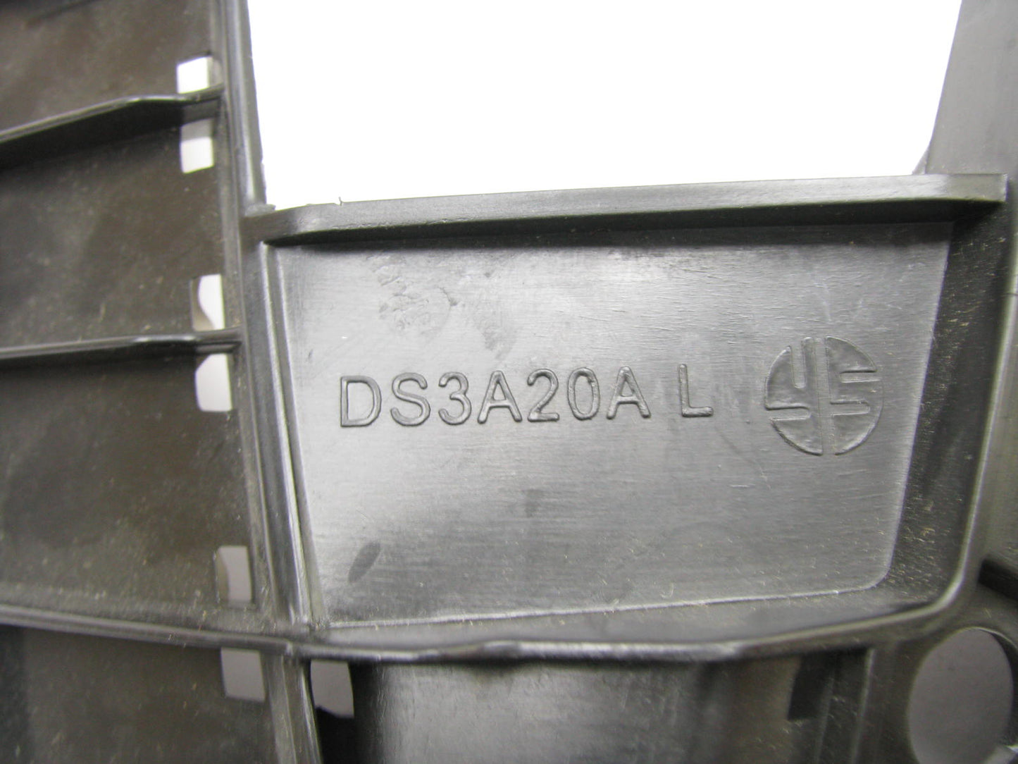 NEW AFTERMARKET Front Bumper Cover Left Drivers Bracket For 13-15 Nissan Altima