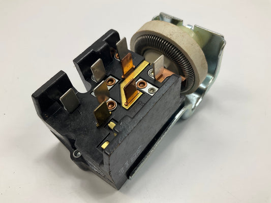 NEW - OUT OF BOX - OEM Ford E0EB-11654-AA Headlight Lamp Switch