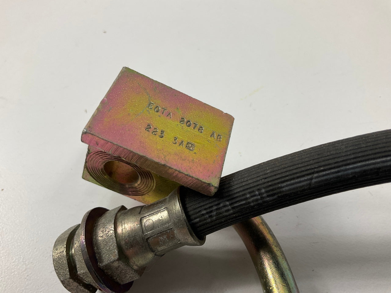 NEW - OUT OF BOX - OEM FORD E0TA-2078-AB Front Left Brake Hose