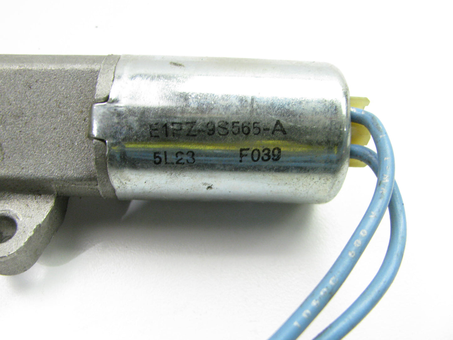 NEW - OUT OF BOX E1PZ-9S565-A Mixture Control Solenoid For 1981-1983 Ford 2-BBL
