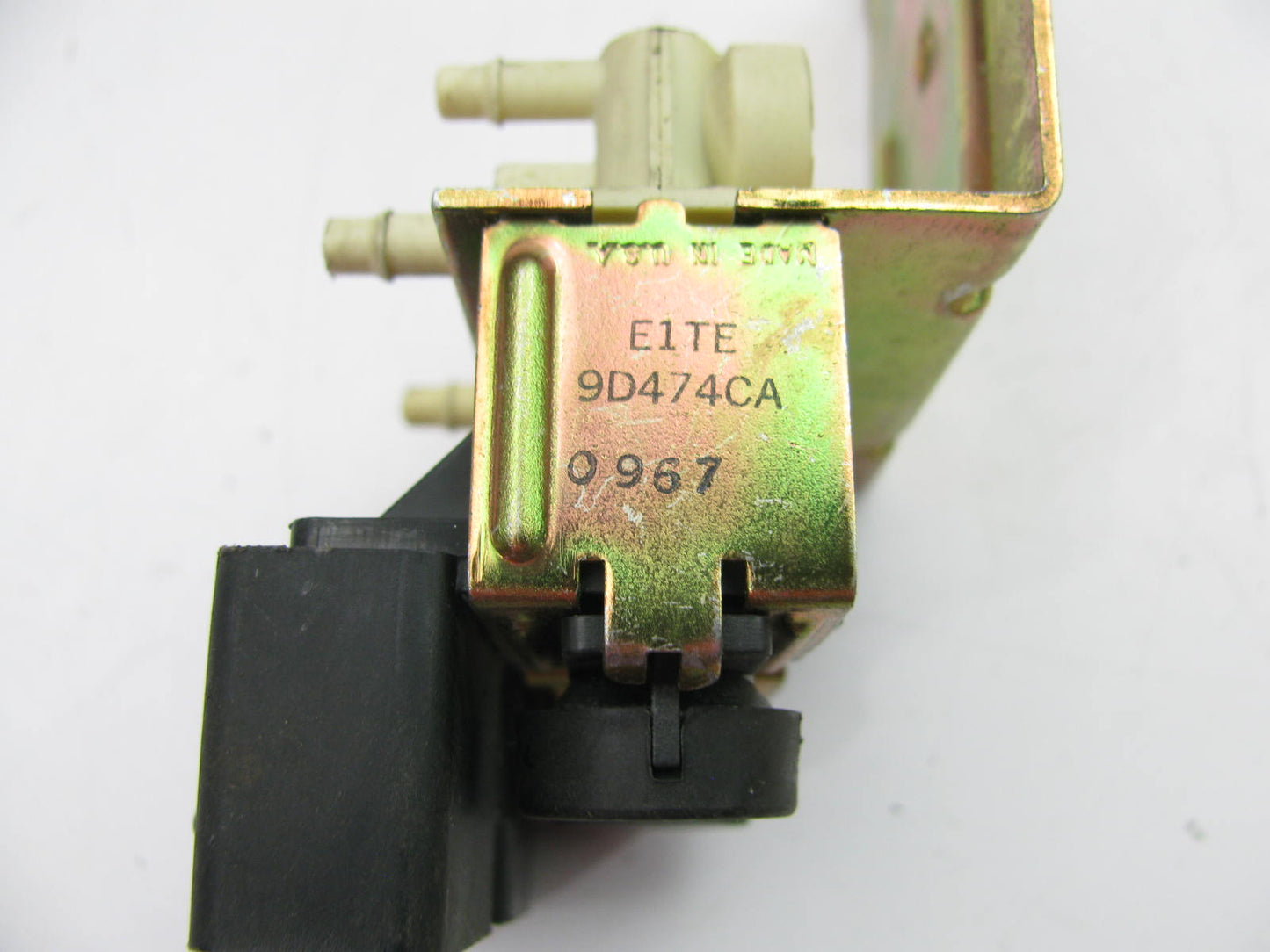 NEW - OEM Ford E1TE-9D474-CA EGR Vacuum Solenoid Valve 1981 E-F100/250 4.9L CALI
