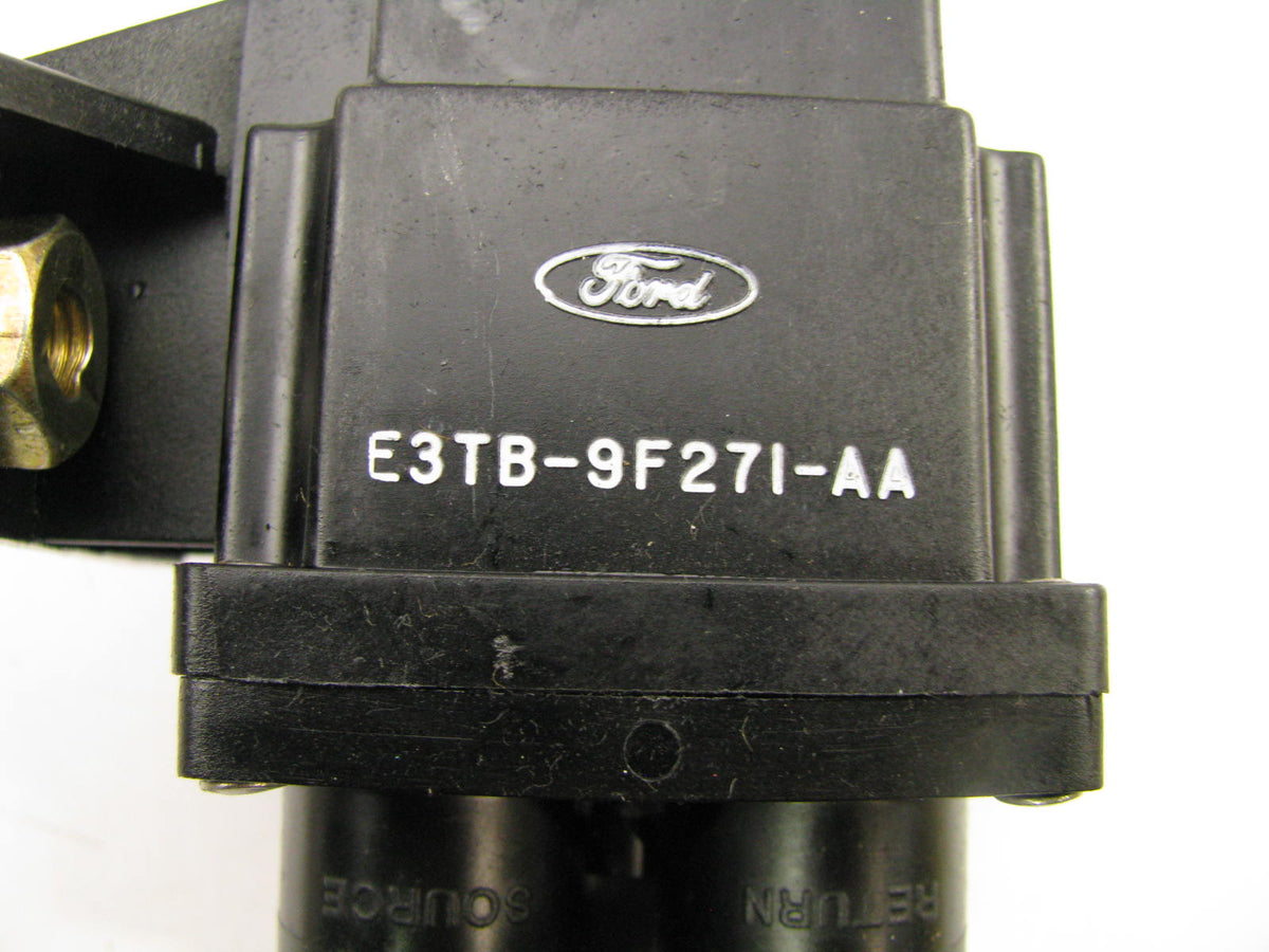 NEW - OUT OF BOX - OEM Ford E3TB-9F271-AA Dual Fuel Tank Gas Select Valve