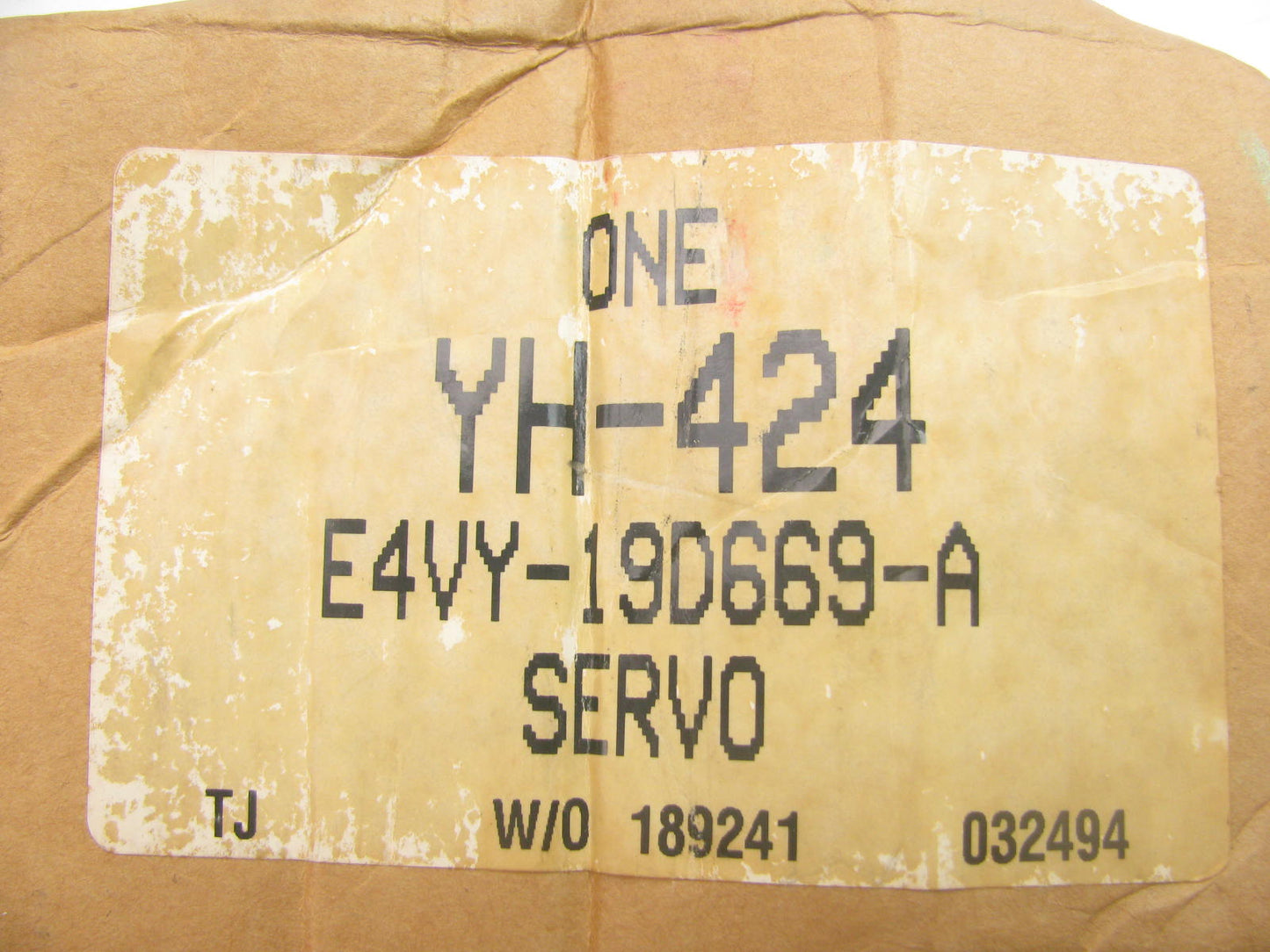 NEW - Out Of Box E4VY-19D669-A Automatic Temperature Control Switch Servo YH-424