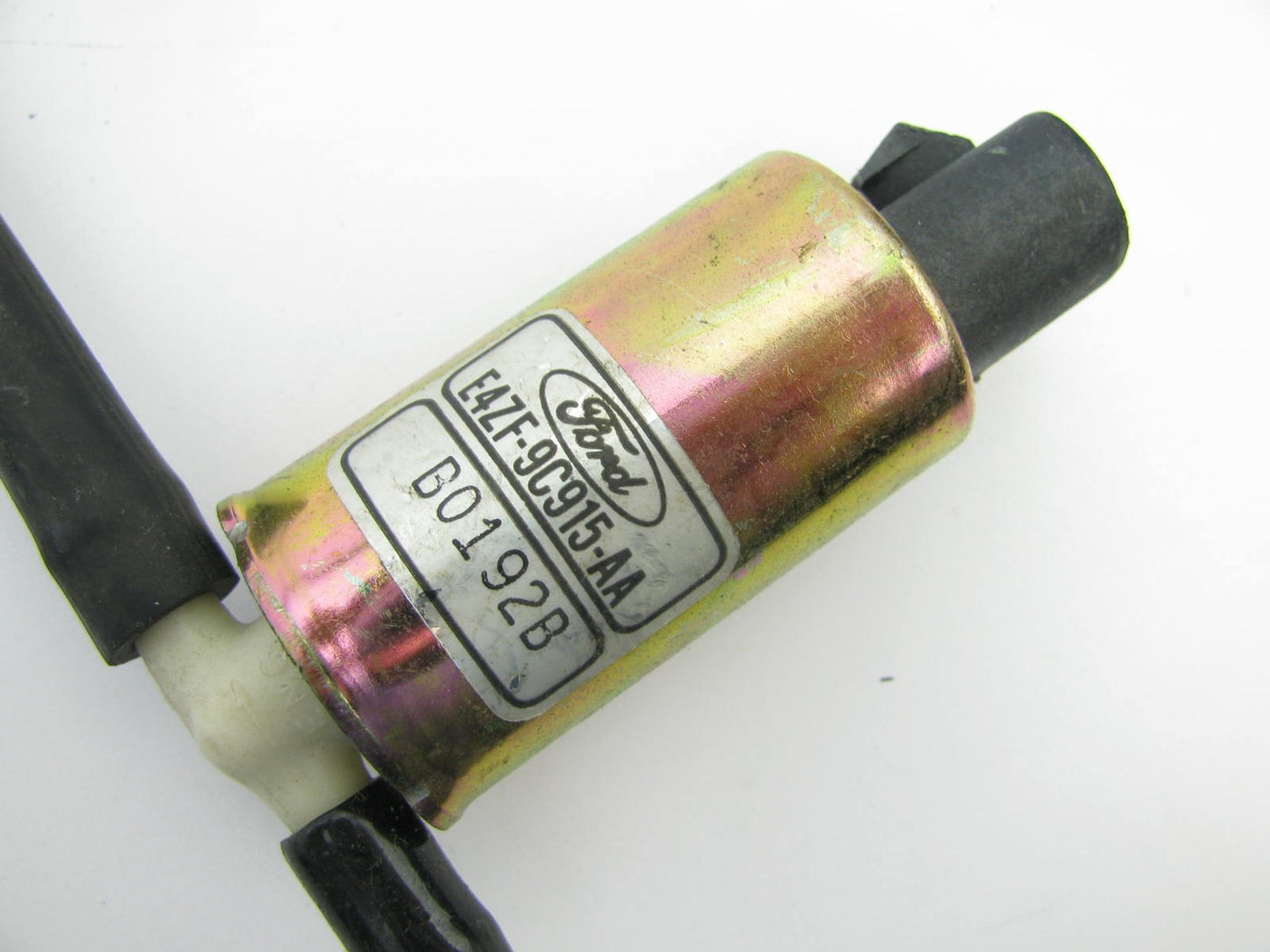 NEW - OUT OF BOX - OEM Ford E4ZF-9C915-AA Vapor Canister Purge Valve