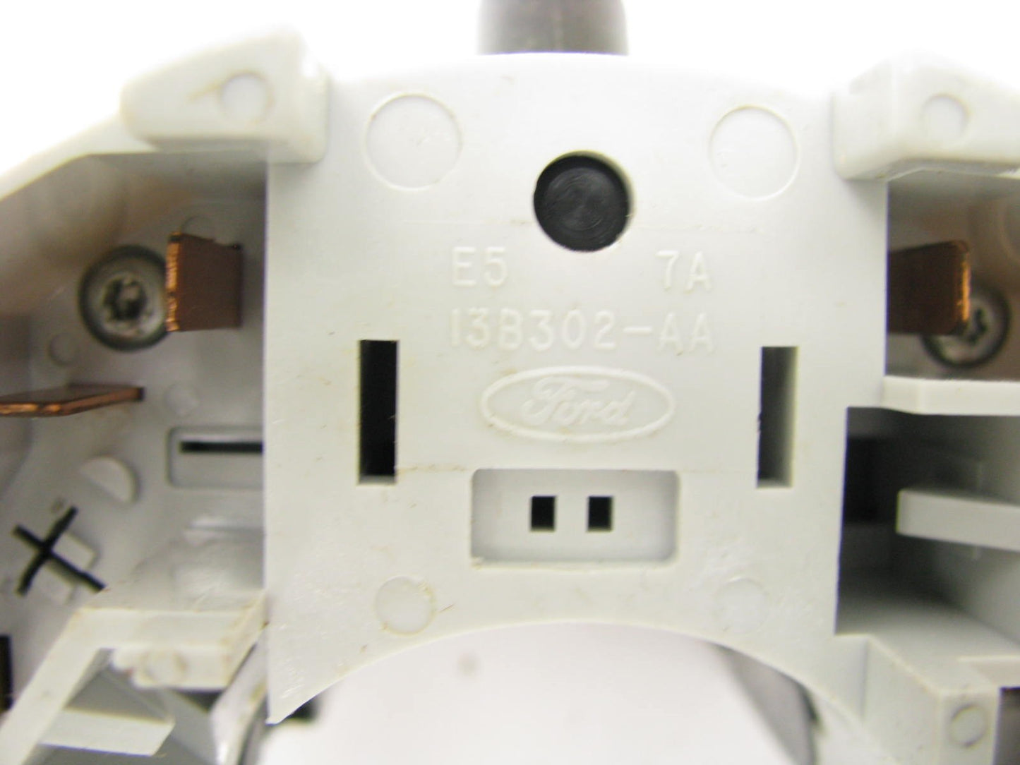 NEW - OUT OF BOX - OEM Ford E57A-13B302-AA Turn Signal / Hazard Switch