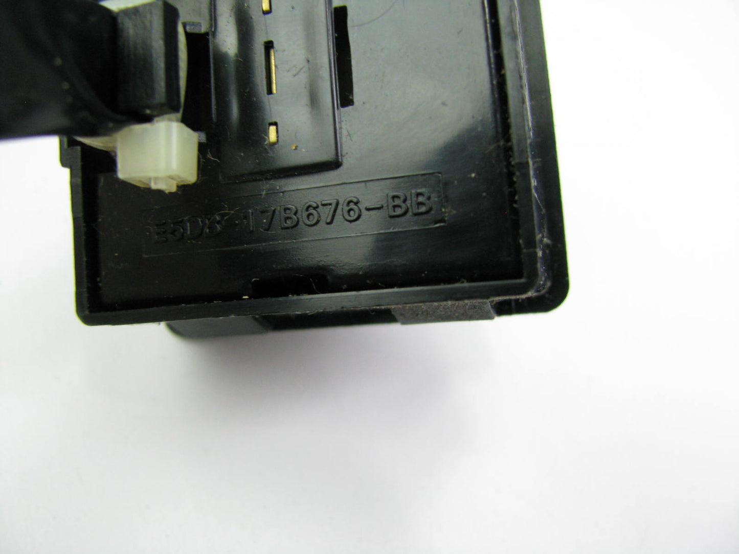 NEW - OUT OF BOX - OEM Ford E5DB-17B676-BB Mirror Adjust Switch 1985-1988 T-bird