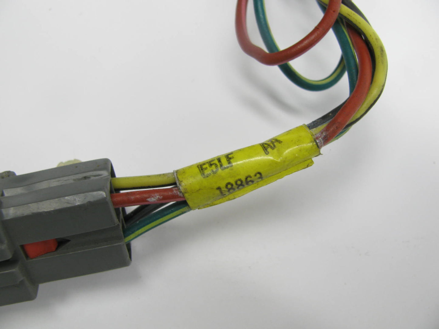 NEW - OUT OF BOX E5LF-18863-AA Power Antenna Switch 1985-1989 Lincoln Mark VII