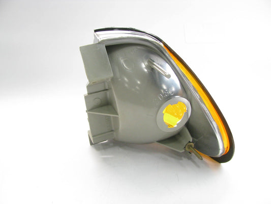 NEW - Out Of Box E63Z-13200-A Front Right Side Marker Light 1986-1987 Tempo
