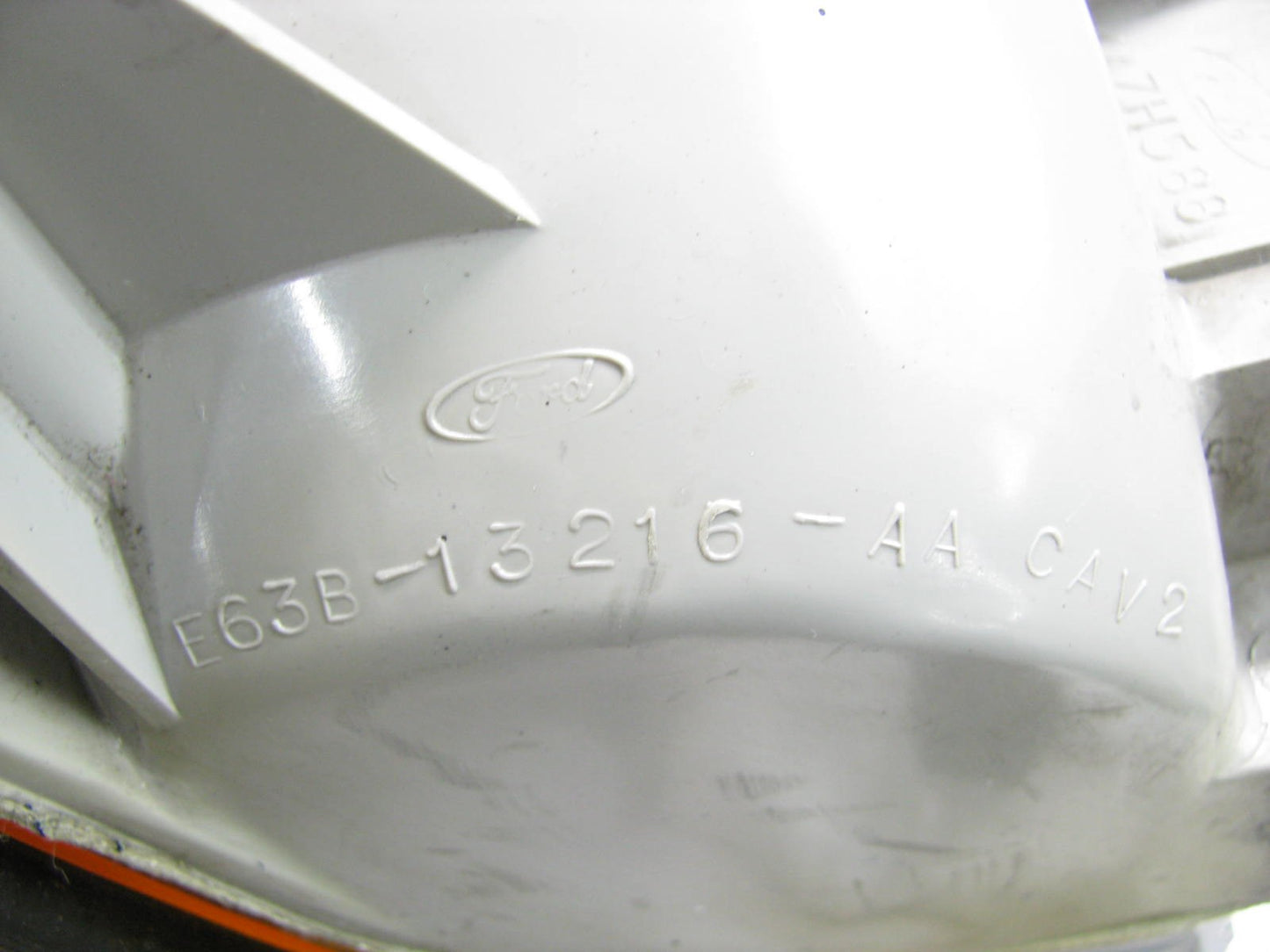 NEW - OUT OF BOX E63Z-13201-A Fromt Left Side Marker Light Lamp 1986-1987 Tempo