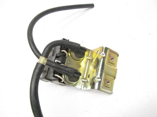 NEW - OUT OF BOX - OEM FORD E6AE-9D474-A3A EGR Vacuum Valve Solenoid W/ Hose
