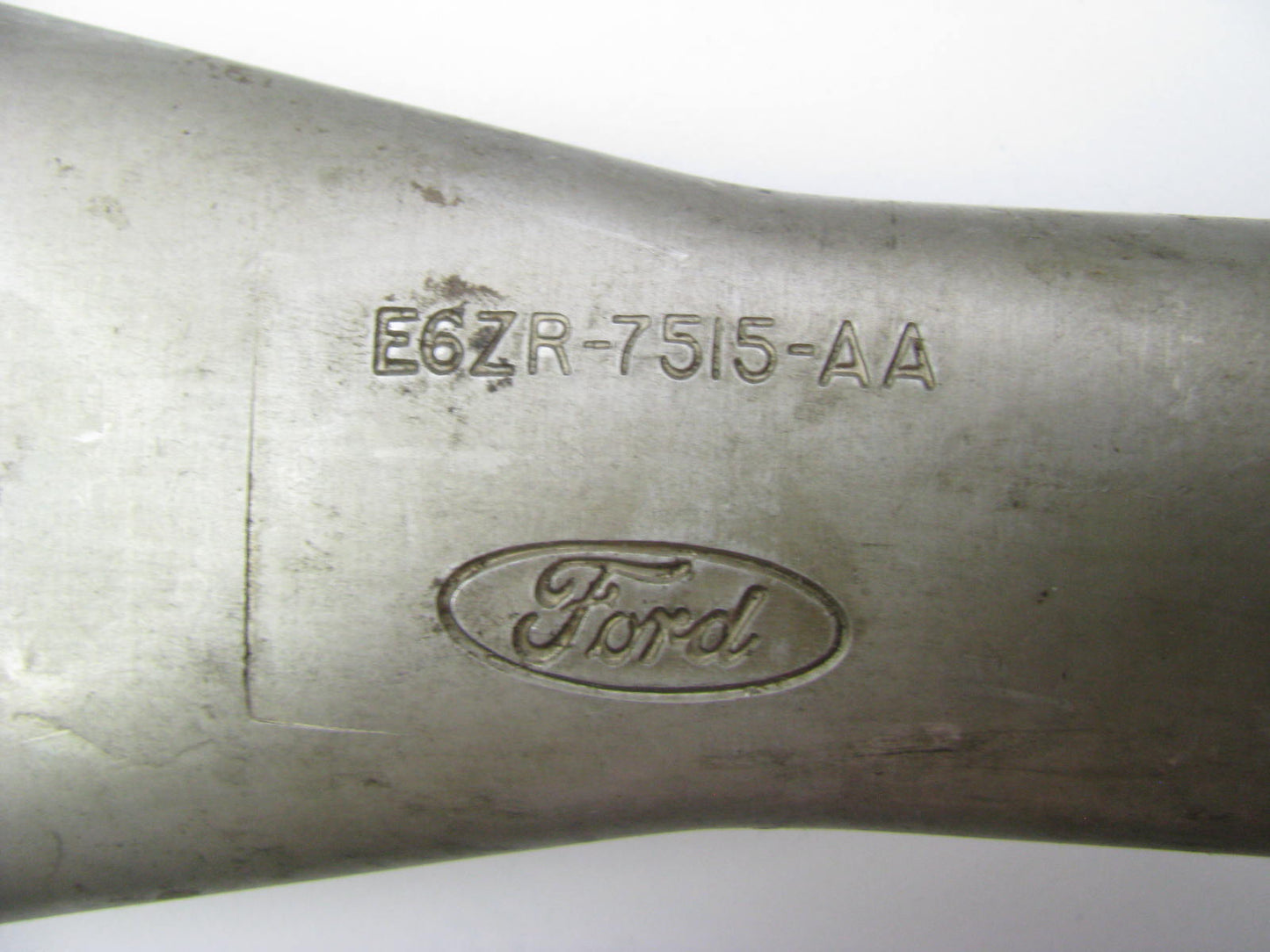 NEW - OUT OF BOX OEM FORD E6ZR-7515-AA Clutch Fork 1979-1993 Mustang 5.0L 302 V8