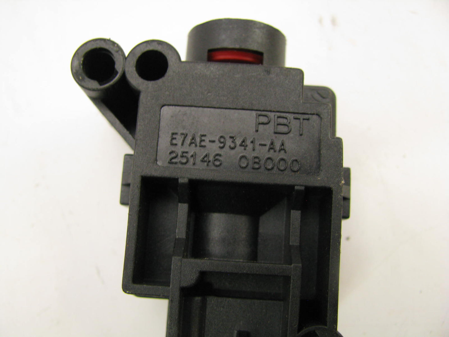 NEW - OUT OF BOX - OEM FORD E7AE-9341-AA Electric Fuel Pump Inertia Switch
