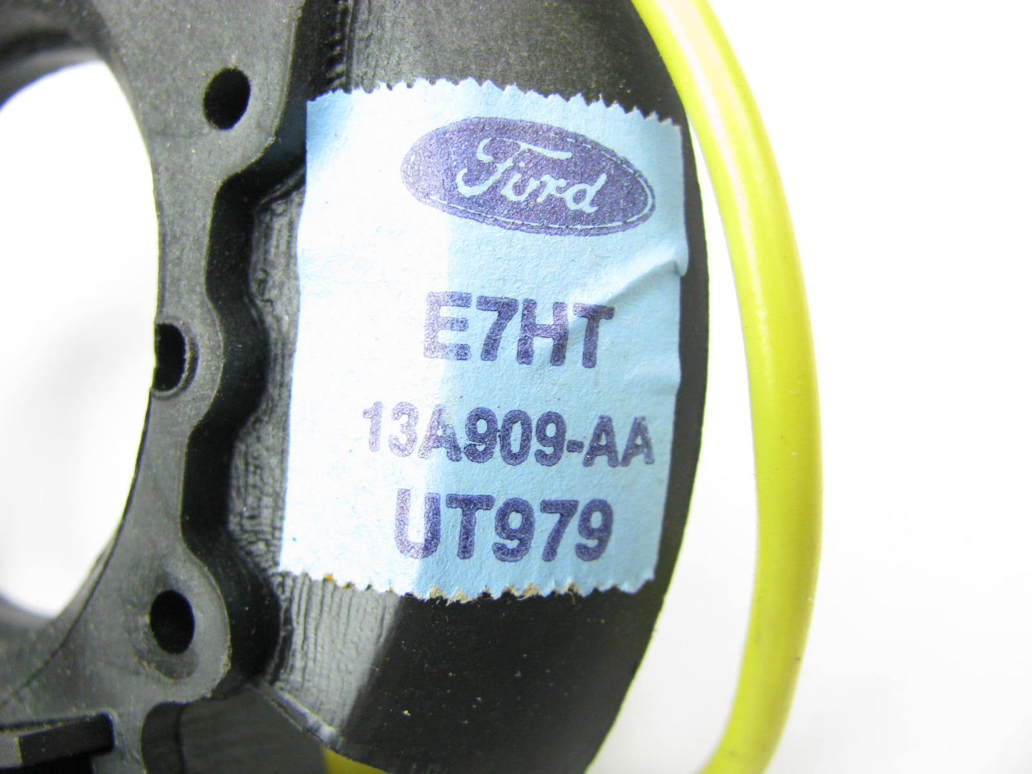 NEW - OUT OF BOX FORD E7HT-13A909-AA Horn Switch Brush Plate - C7TZ-13A823-B