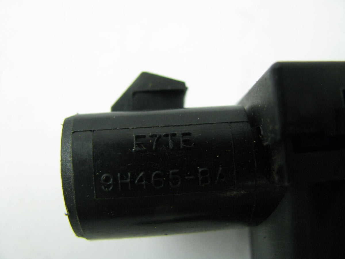 NEW - OUT OF BOX - OEM Ford E7TE-9H465-BA EGR Vacuum Valve Solenoid