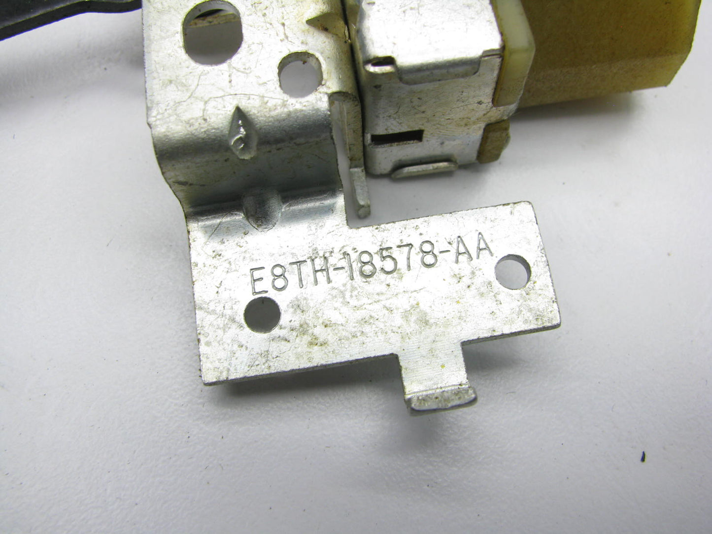 NEW - OUT OF BOX - OEM Ford E8TH-18578-AA HVAC Blower Control Switch