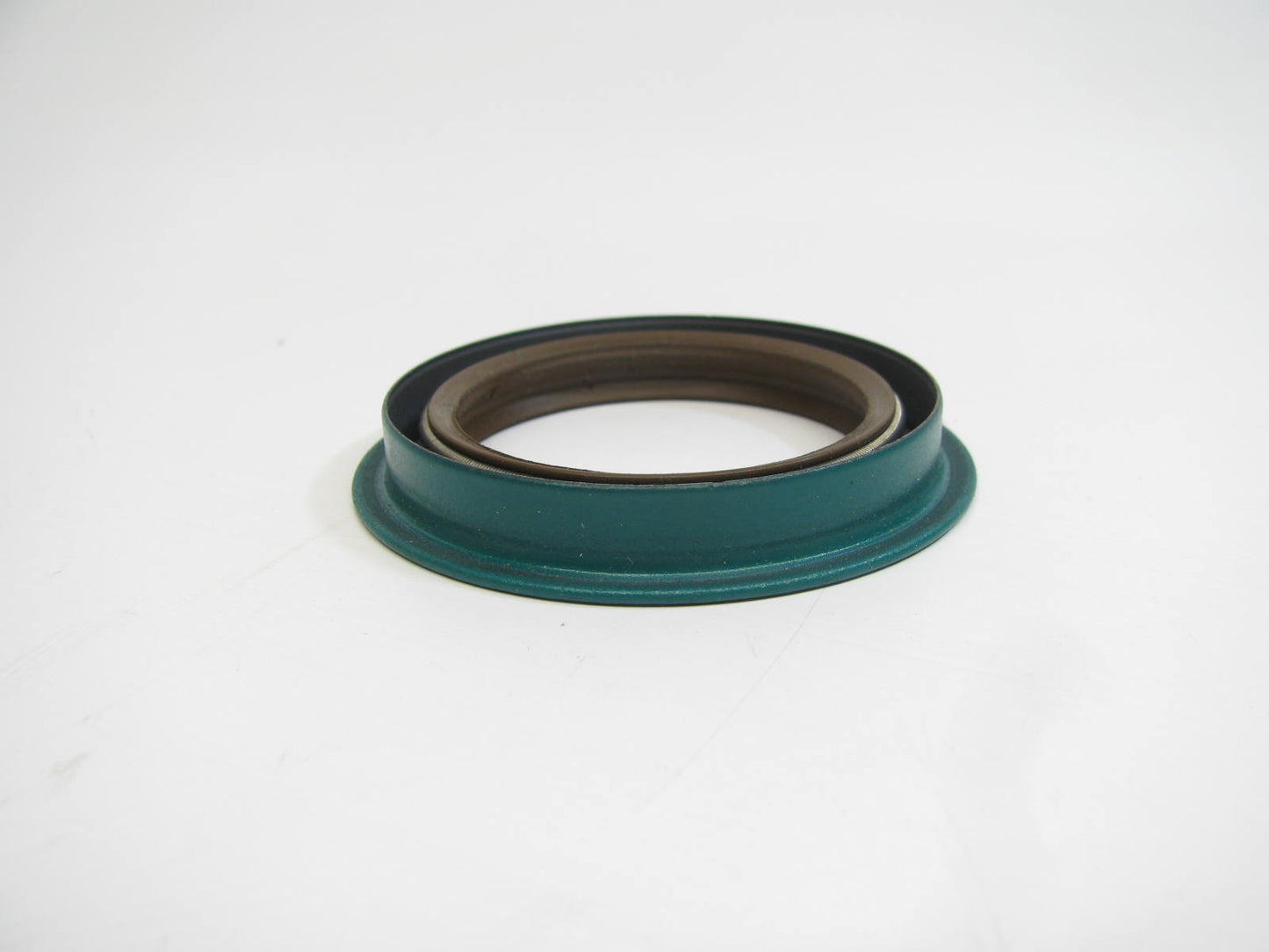 NEW - OUT OF BOX - OEM FORD E8ZZ-6700-A Engine Camshaft Front Cover Seal