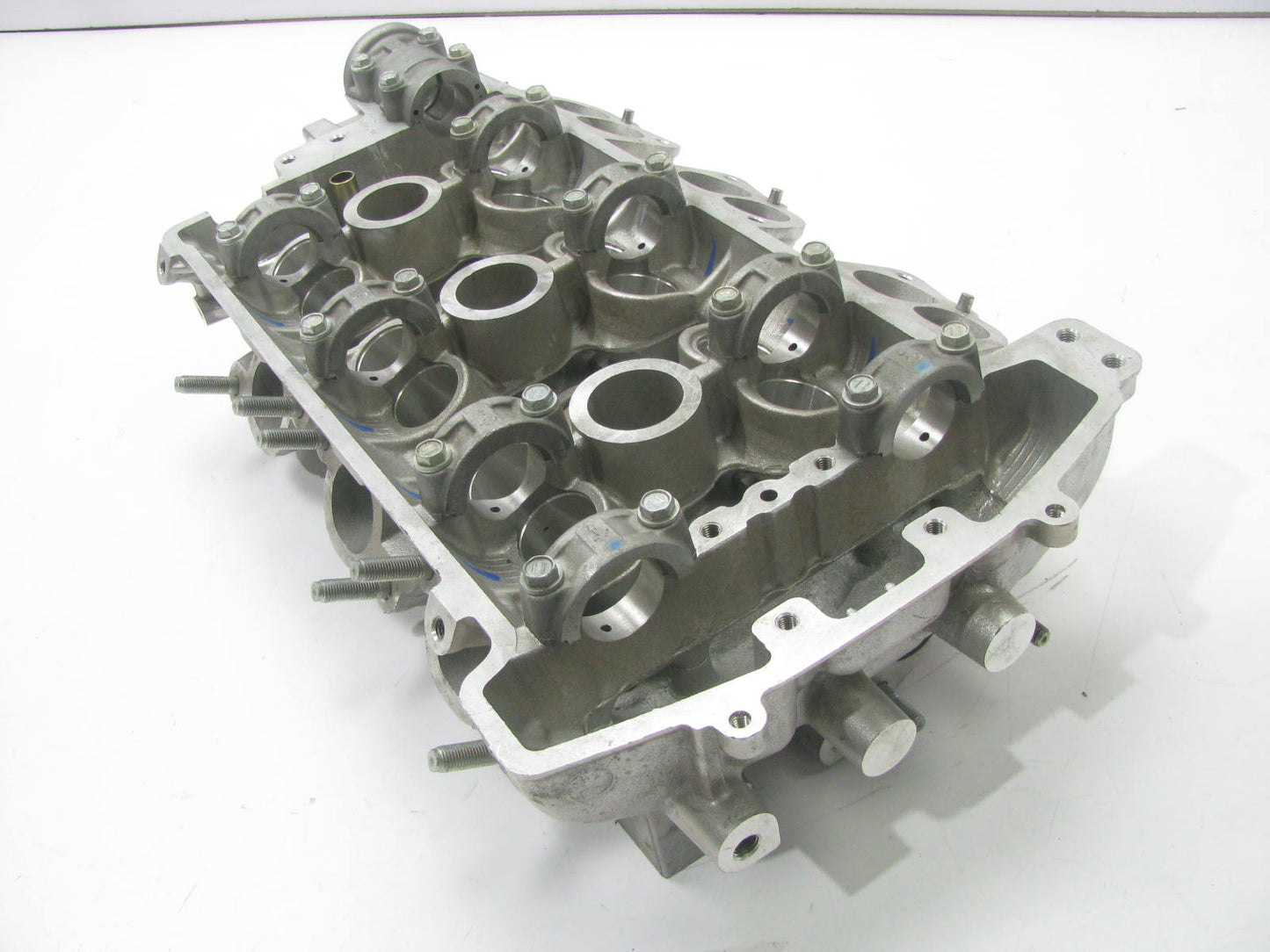 NEW - UNBOXED E9DZ-6049-B Left Engine Cylinder Head 1989-91 Taurus SHO 3.0L-V6