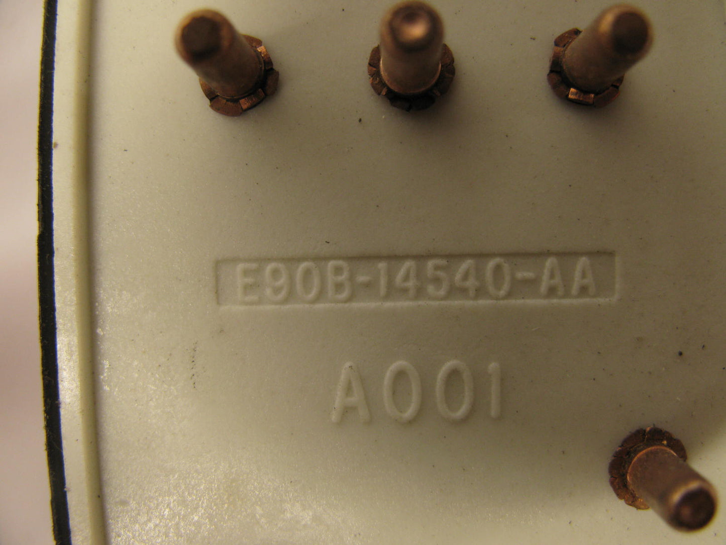 NEW - OUT OF BOX E9OB-14540-AA Master Power Window Switch 1990-1994 Continental
