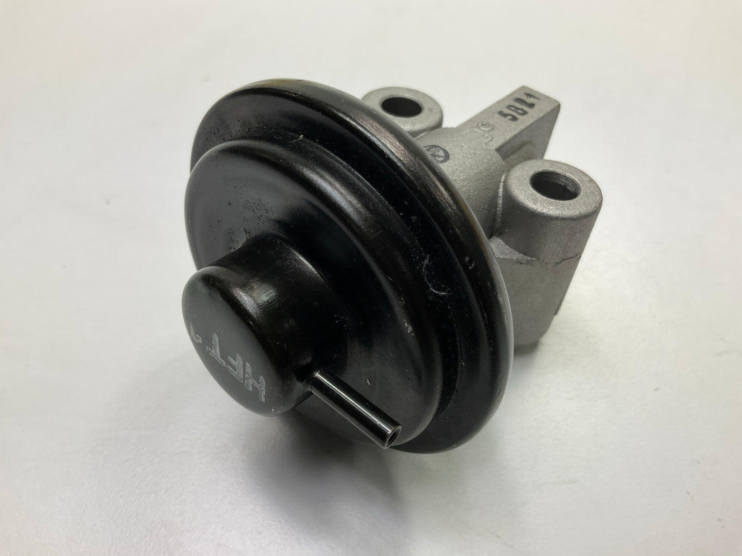 UNBOXED EGV962 Exhaust Gas Recirculation (EGR) Valve For 94-98 Sonata 3.0L-V6