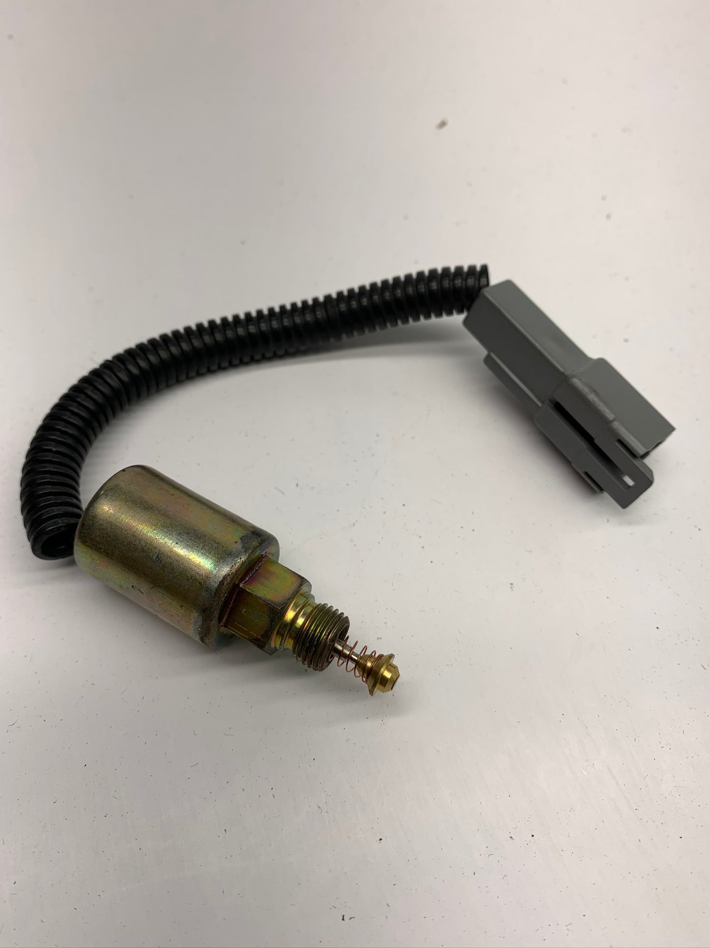 NEW - OUT OF BOX - ES49 Carburetor Idle Stop Solenoid