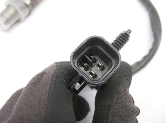 NEW - OUT OF BOX Bosch F00HL00319 Oxygen O2 Sensor Upstream