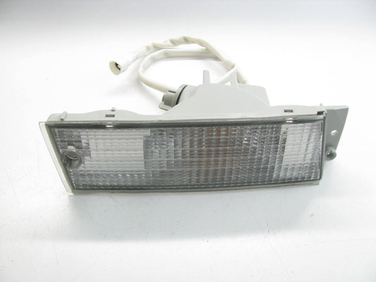 NEW - OUT OF BOX F02Z-13200-A Front Right Parking Lamp for 1990-1992 Ford Probe