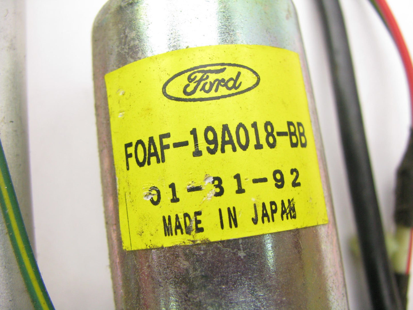 NEW - OUT OF BOX - OEM Ford F0AF-19A018-BB Power Antenna