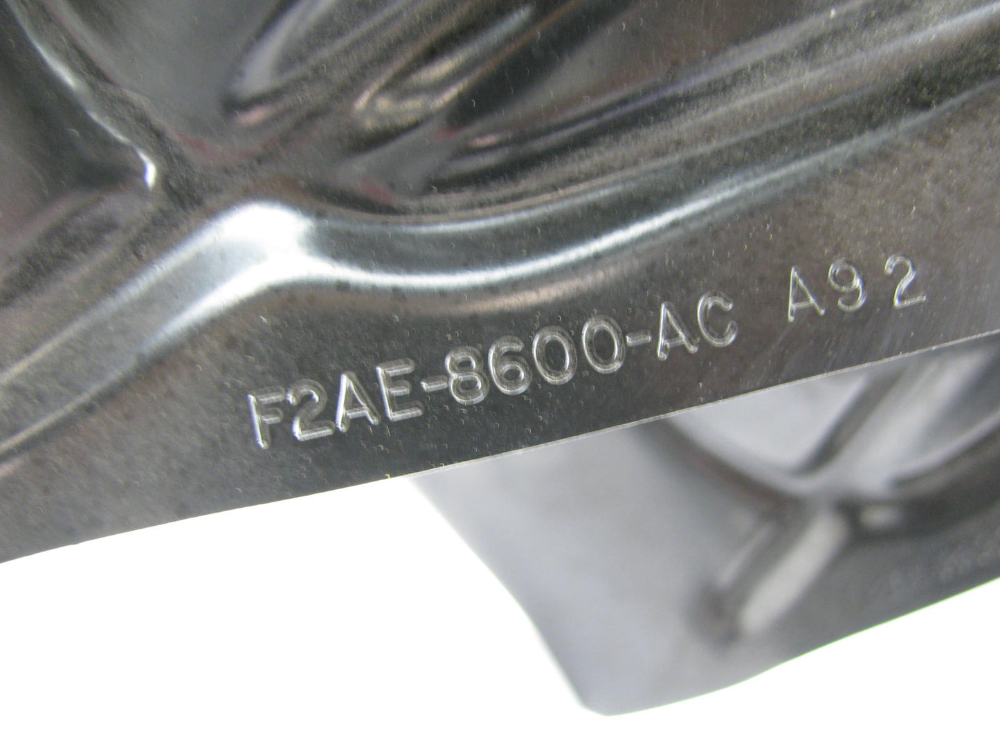 NEW - OUT OF BOX - OEM Ford F2AE-8600-AC 7-blade Metal Engine Cooling Fan
