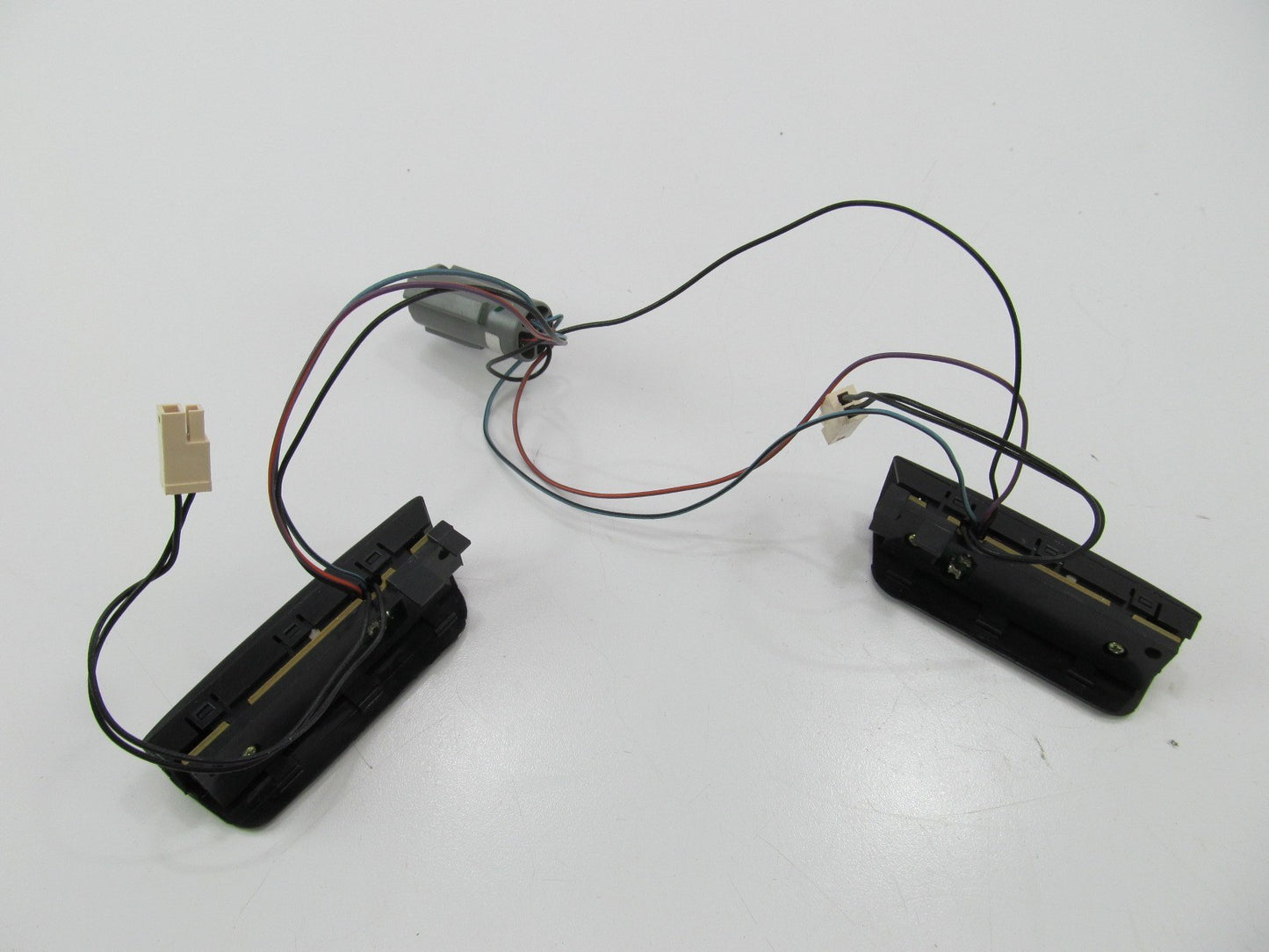 UNBOXED FORD F2AZ-9C888-CA Cruise Control Switch (BLACK) 1992-95 Crown Victoria