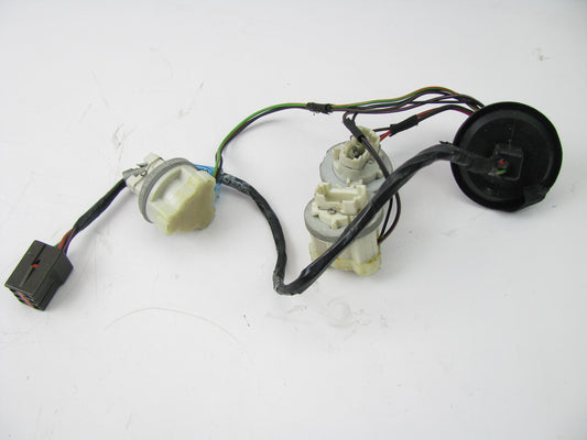 NEW - OUT OF BOX FORD F2DB-13407-AF Rear Tail Lamp Socket & Wire 1992-95 Taurus