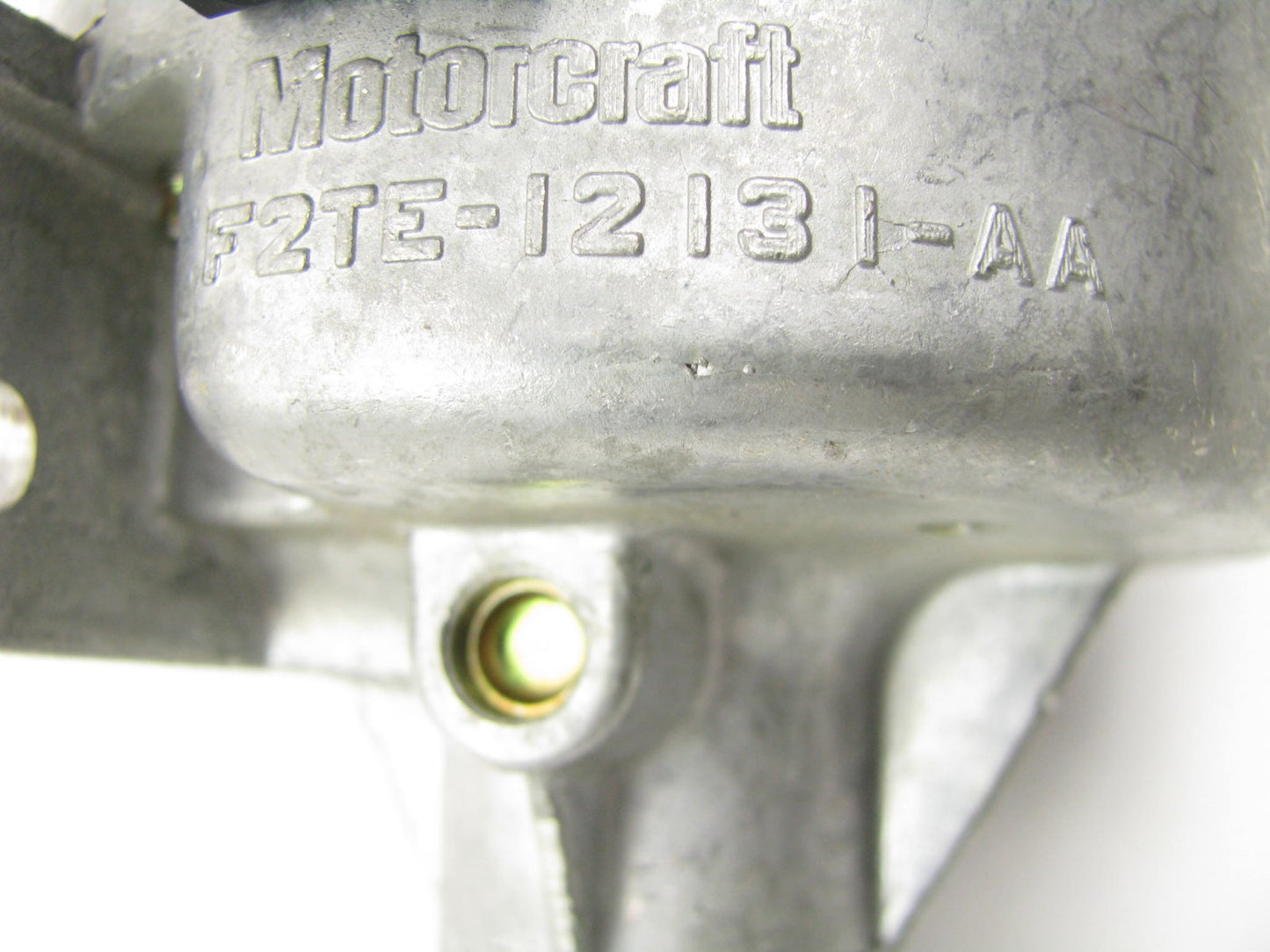 NEW UNBOXED OEM Ford F2TE-12131-AA Distributor Ford 300 4.9L Motorcraft DA-2061