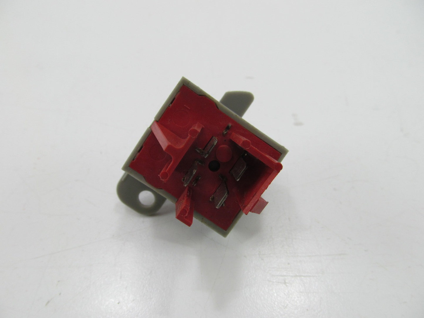 NEW - OUT OF BOX OEM FORD F2UH-19A642-CB REAR Aux HVAC Blower Control Switch